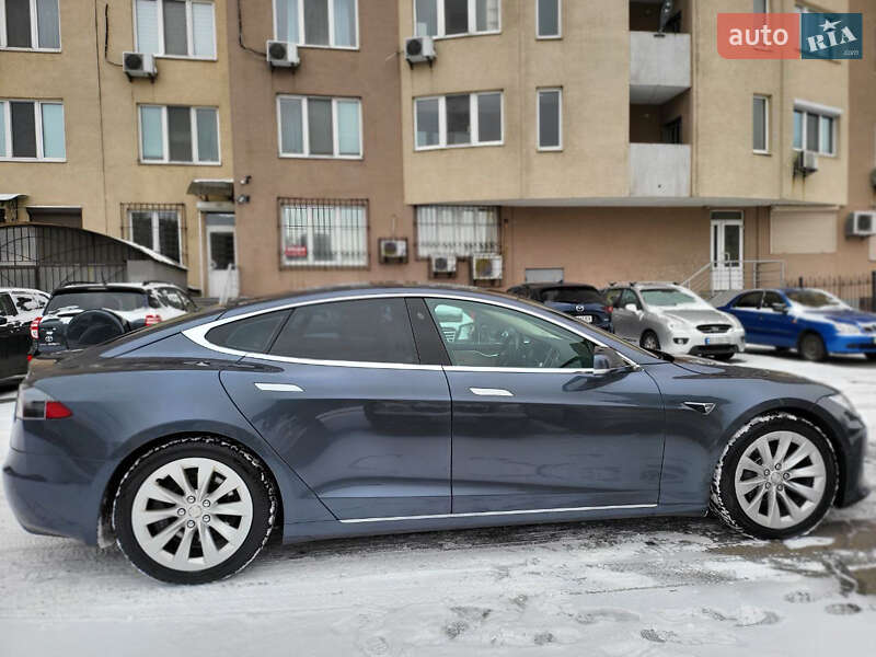 Ліфтбек Tesla Model S 2017 в Києві фото 7 Ліфтбек Tesla Model S 2017 в Києві