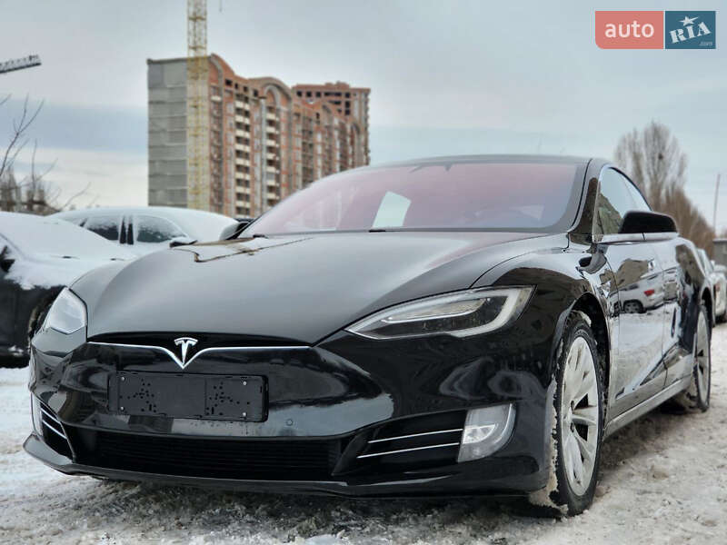 Ліфтбек Tesla Model S 2017 в Києві фото 2 Ліфтбек Tesla Model S 2017 в Києві