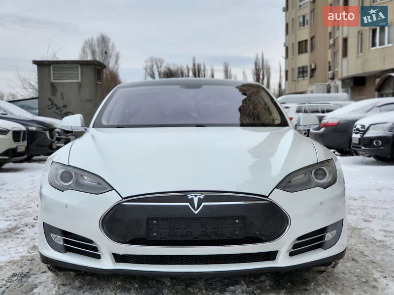 Ліфтбек Tesla Model S 2013 в Києві фото 4 Ліфтбек Tesla Model S 2013 в Києві