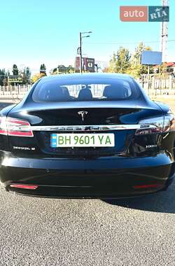 Лифтбек Tesla Model S 2019 в Одессе