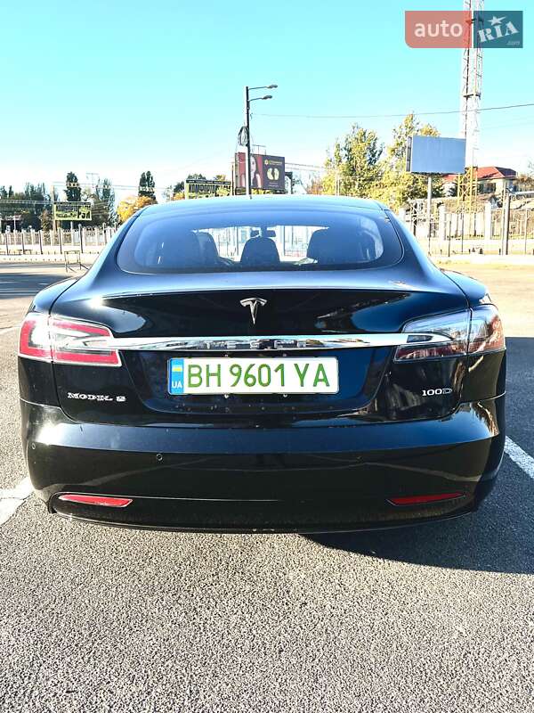 Лифтбек Tesla Model S 2019 в Одессе