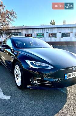 Лифтбек Tesla Model S 2019 в Одессе