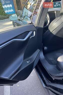 Лифтбек Tesla Model S 2019 в Одессе