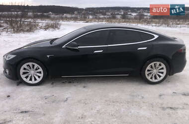 Лифтбек Tesla Model S 2017 в Виннице