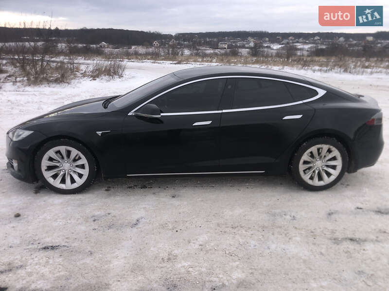 Лифтбек Tesla Model S 2017 в Виннице фото 3 Лифтбек Tesla Model S 2017 в Виннице