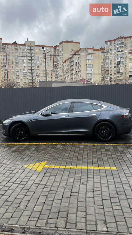 Лифтбек Tesla Model S 2015 в Одессе
