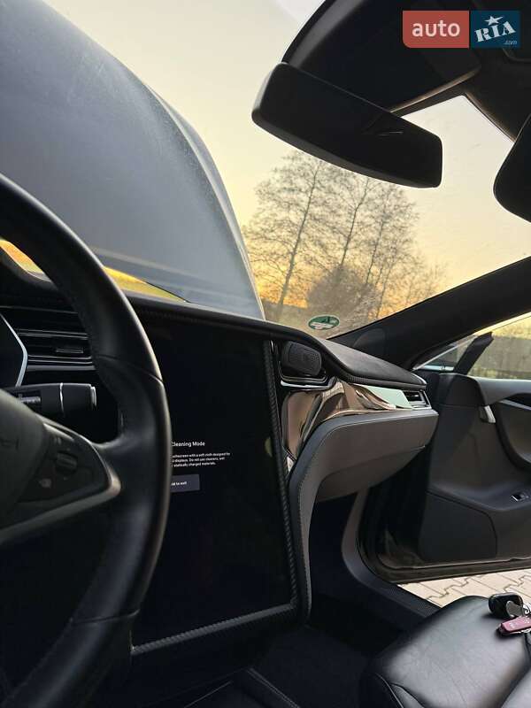 Ліфтбек Tesla Model S 2014 в Києві