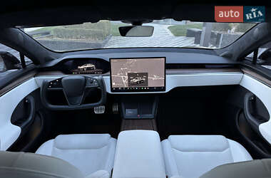 Лифтбек Tesla Model S 2022 в Ужгороде