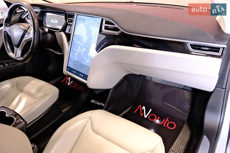 Лифтбек Tesla Model S 2015 в Одессе фото 44 Лифтбек Tesla Model S 2015 в Одессе