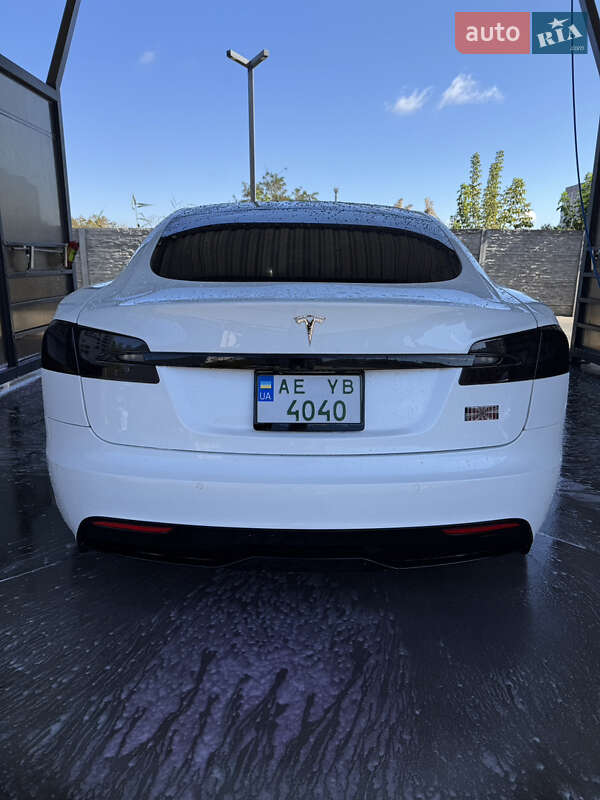 Лифтбек Tesla Model S 2021 в Днепре фото 7 Лифтбек Tesla Model S 2021 в Днепре