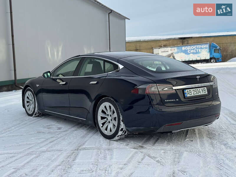 Ліфтбек Tesla Model S 2013 в Вінниці