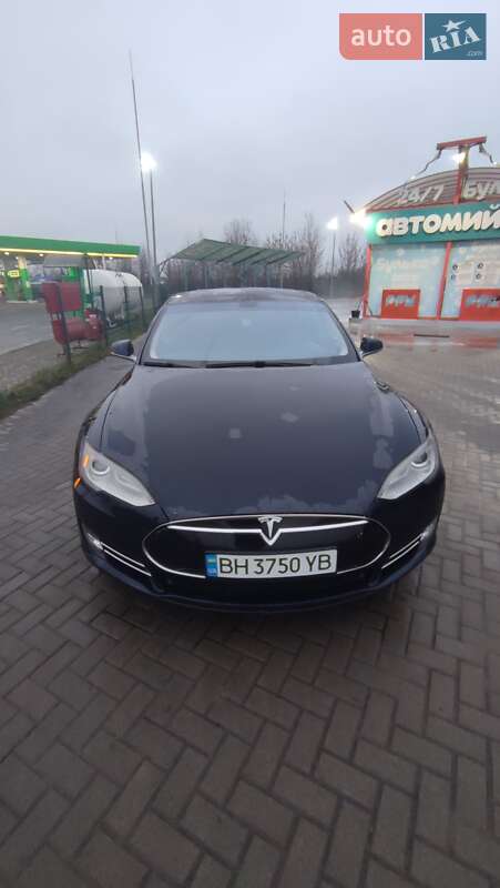 Tesla Model S 2013 Tesla Model S 2013