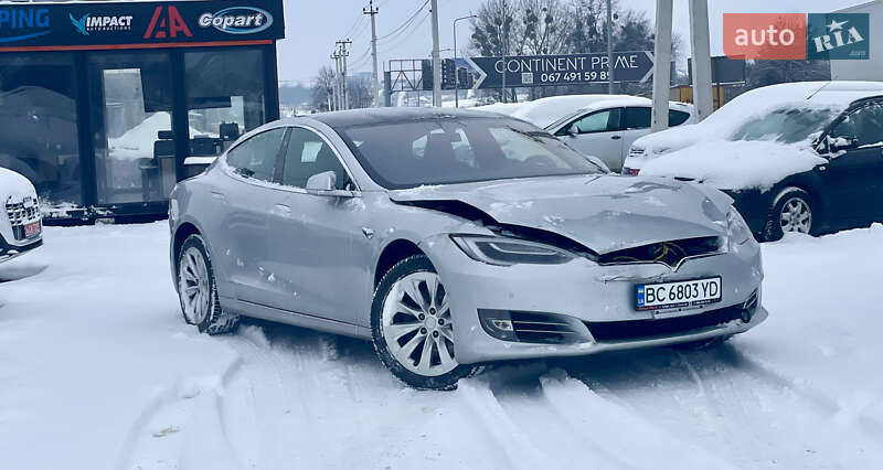 Ліфтбек Tesla Model S 2018 в Львові фото 2 Ліфтбек Tesla Model S 2018 в Львові