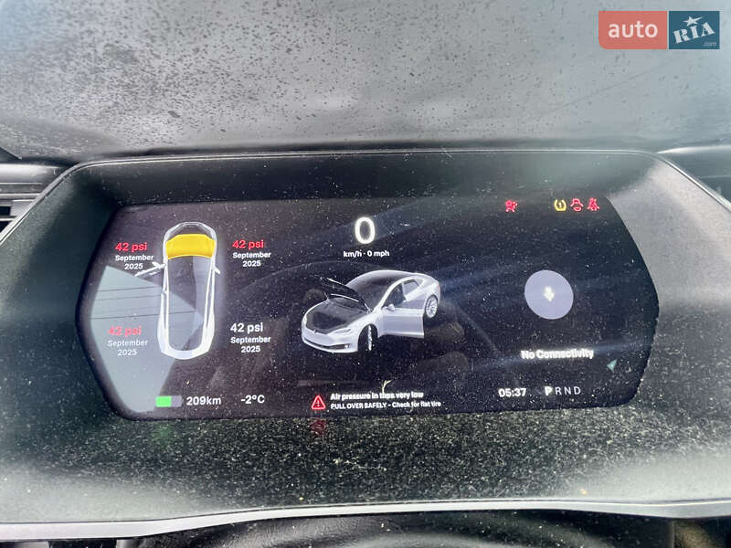 Ліфтбек Tesla Model S 2018 в Львові фото 17 Ліфтбек Tesla Model S 2018 в Львові