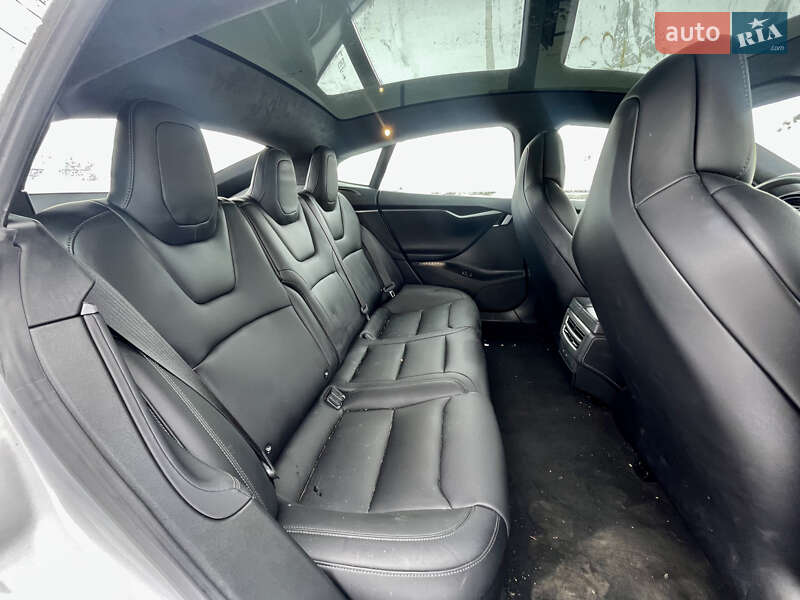 Ліфтбек Tesla Model S 2018 в Львові фото 20 Ліфтбек Tesla Model S 2018 в Львові