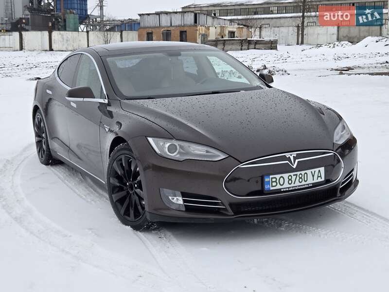 Лифтбек Tesla Model S 2014 в Теребовле фото 3 Лифтбек Tesla Model S 2014 в Теребовле