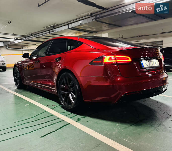 Лифтбек Tesla Model S 2023 в Броварах
