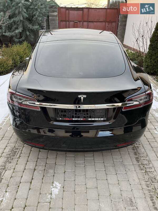 Лифтбек Tesla Model S 2017 в Николаеве