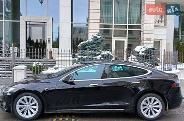 Лифтбек Tesla Model S 2017 в Киеве