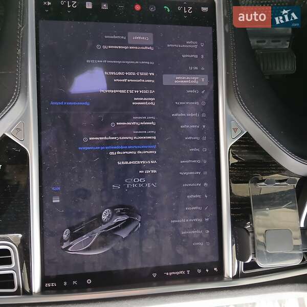 Лифтбек Tesla Model S 2017 в Киеве