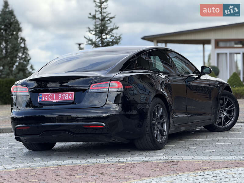 Лифтбек Tesla Model S 2024 в Дрогобыче