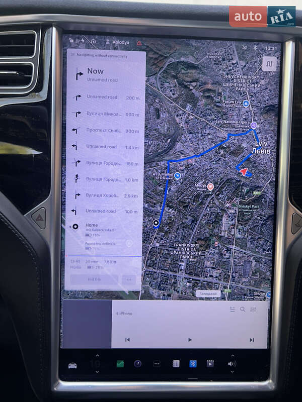 Ліфтбек Tesla Model S 2016 в Львові фото 17 Ліфтбек Tesla Model S 2016 в Львові