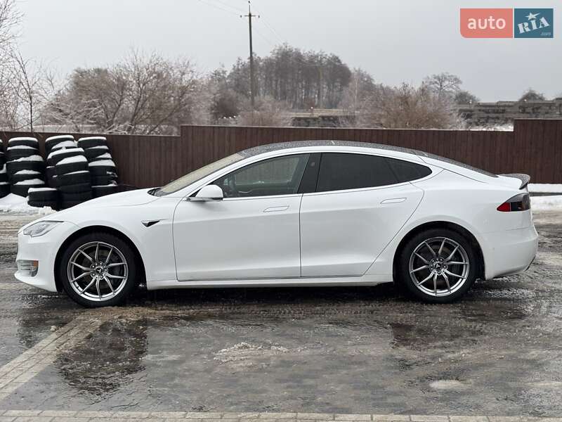 Ліфтбек Tesla Model S 2016 в Бучі фото 13 Ліфтбек Tesla Model S 2016 в Бучі