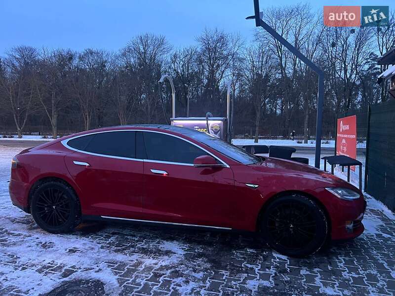 Ліфтбек Tesla Model S 2015 в Білій Церкві