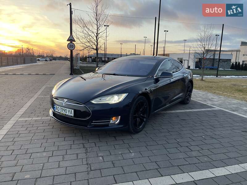 2013 Tesla Model-S, VIN 5YJSA1AC4DFP10742:plate — фото 1 (autoria)