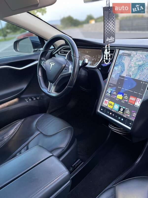 Лифтбек Tesla Model S 2013 в Мукачево