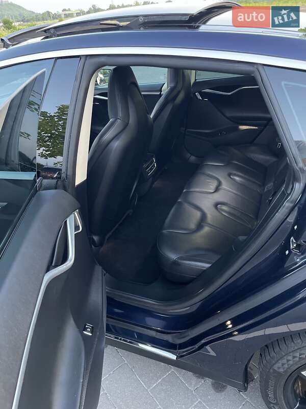 Лифтбек Tesla Model S 2013 в Мукачево