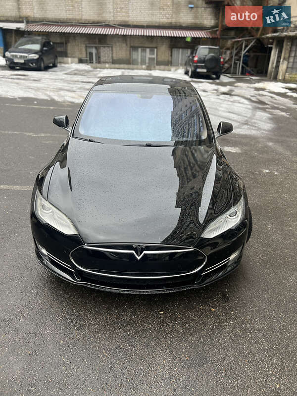 Лифтбек Tesla Model S 2014 в Харькове