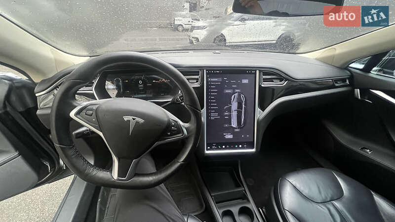 Лифтбек Tesla Model S 2014 в Харькове