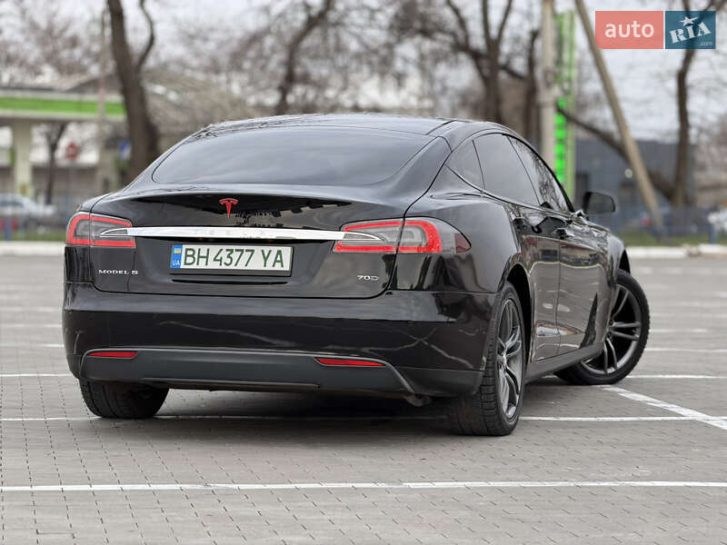 Лифтбек Tesla Model S 2015 в Одессе фото 3 Лифтбек Tesla Model S 2015 в Одессе