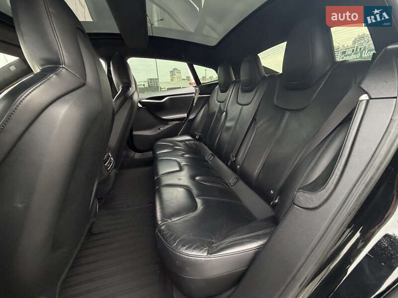 Лифтбек Tesla Model S 2015 в Одессе фото 26 Лифтбек Tesla Model S 2015 в Одессе