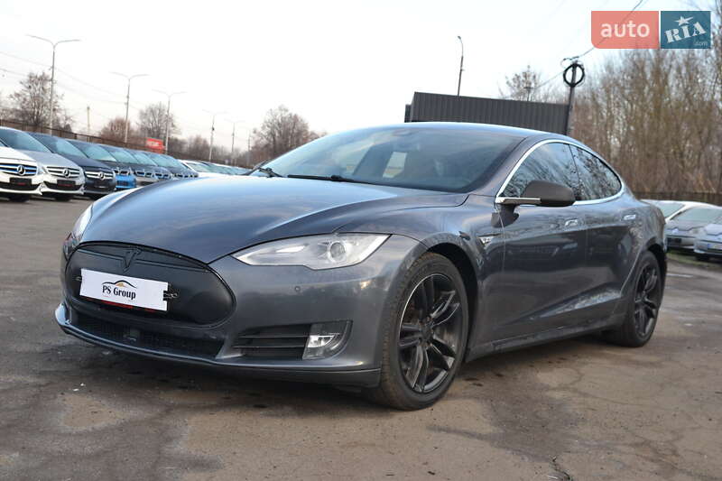 Лифтбек Tesla Model S 2012 в Луцке