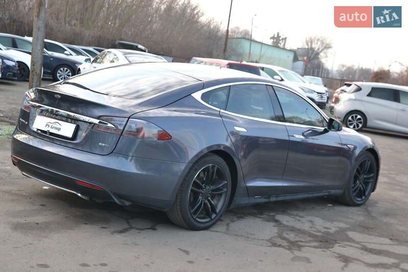 Лифтбек Tesla Model S 2012 в Луцке