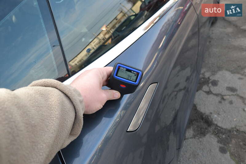 Лифтбек Tesla Model S 2012 в Луцке