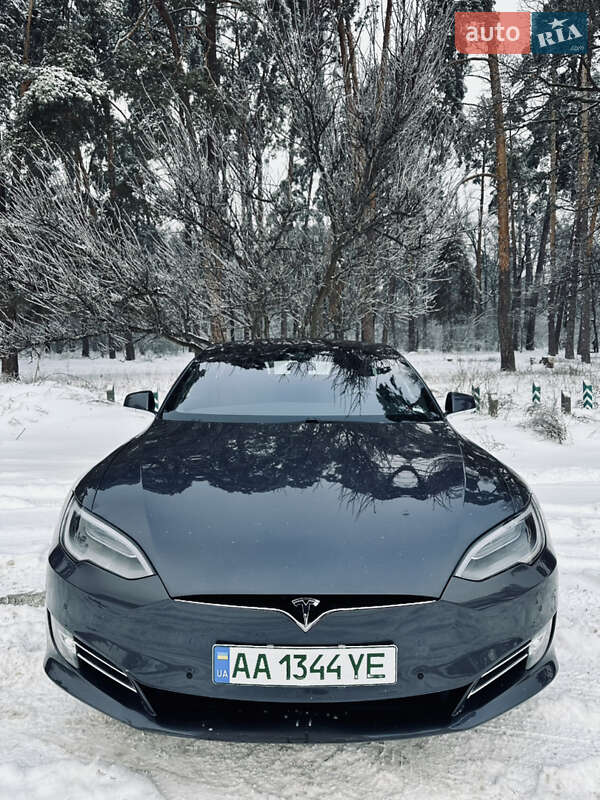 Лифтбек Tesla Model S 2020 в Киеве фото 2 Лифтбек Tesla Model S 2020 в Киеве