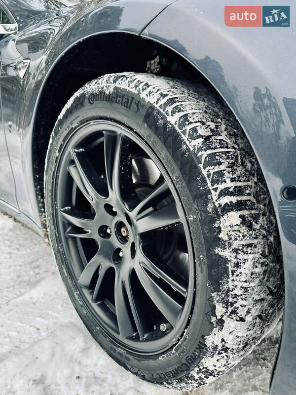 Лифтбек Tesla Model S 2020 в Киеве фото 6 Лифтбек Tesla Model S 2020 в Киеве