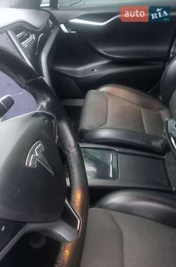 Лифтбек Tesla Model S 2017 в Житомире фото 6 Лифтбек Tesla Model S 2017 в Житомире