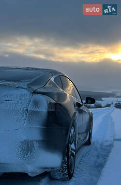Ліфтбек Tesla Model S 2015 в Бродах