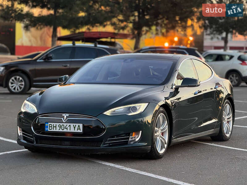 Лифтбек Tesla Model S 2014 в Одессе