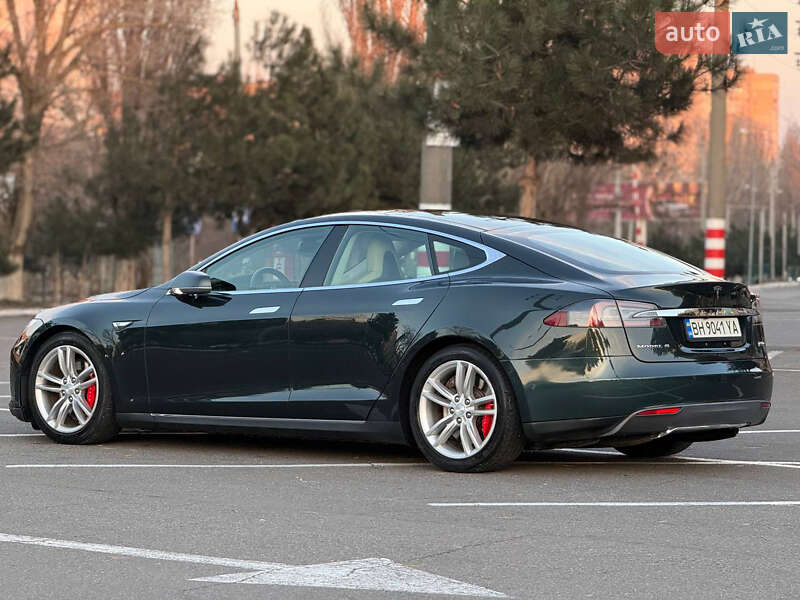 Лифтбек Tesla Model S 2014 в Одессе