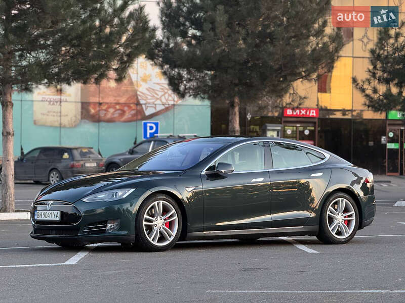 Лифтбек Tesla Model S 2014 в Одессе