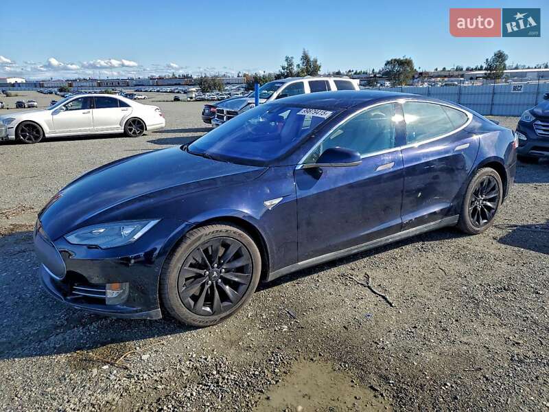 Tesla Model S 2014