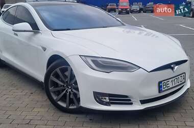 Ліфтбек Tesla Model S 2014 в Миколаєві