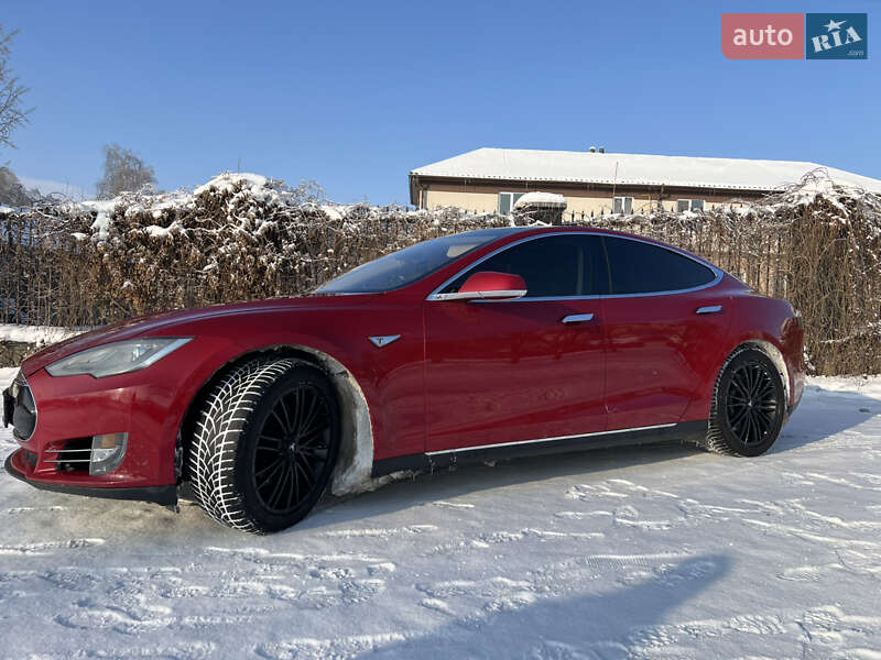 Лифтбек Tesla Model S 2015 в Белой Церкви фото 25 Лифтбек Tesla Model S 2015 в Белой Церкви