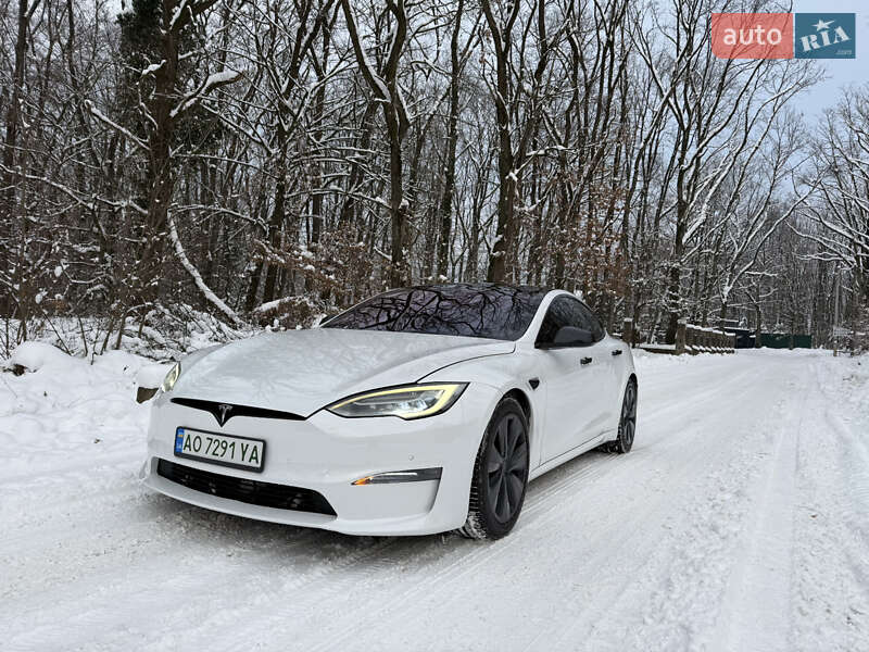 Лифтбек Tesla Model S 2021 в Ужгороде