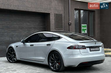 Лифтбек Tesla Model S 2017 в Николаеве